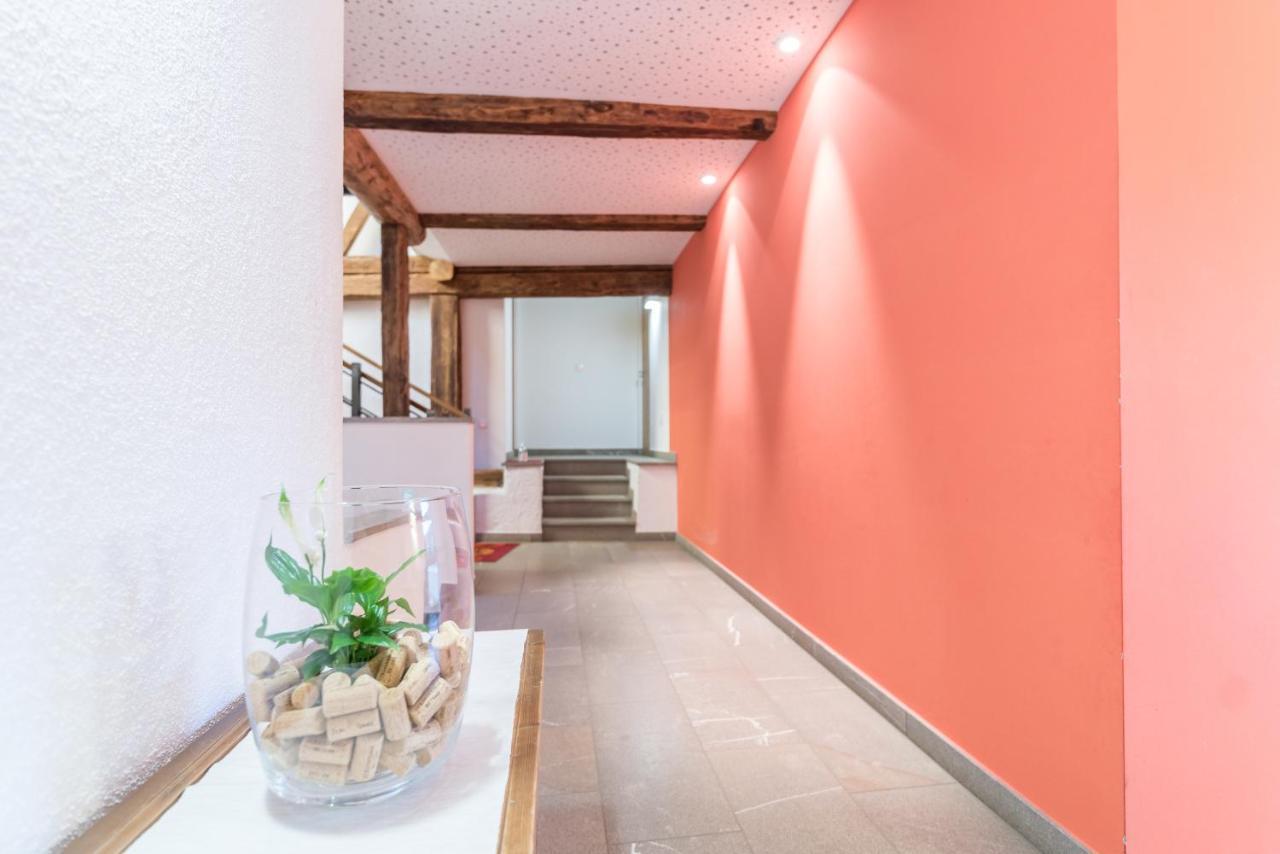 Strasserhof Tenuta-Weingut Vahrn Екстер'єр фото